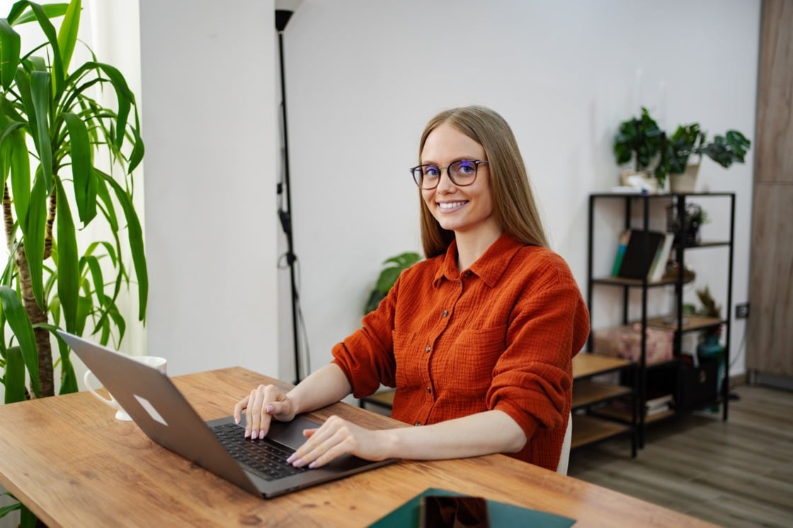 How to pay influencers: A complete guide for brands