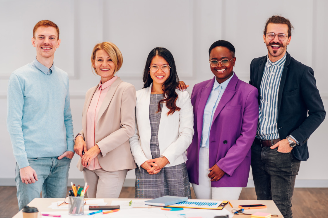 freelancerzy pokazują, jak zarabiać więcej z Useme - ilustracja poglądowa